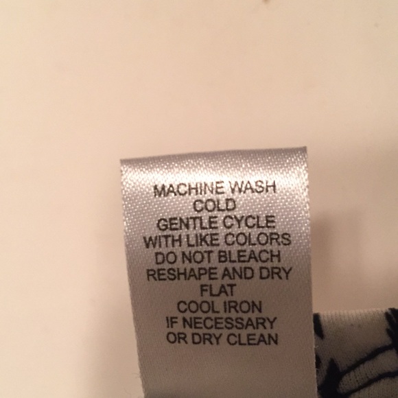 $⬇️ Sheath Dress/Tunic in Southwestern Pattern - Picture 7 of 7